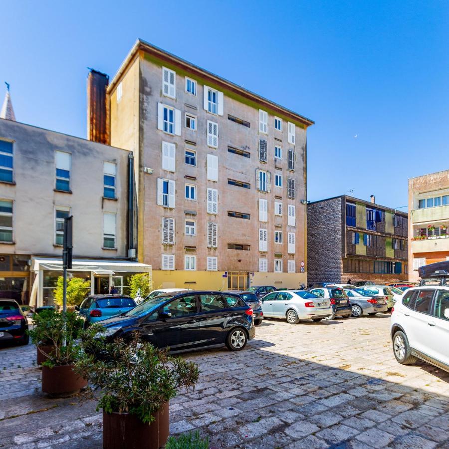 זאדאר Bobo Central 2Br Apartment מראה חיצוני תמונה