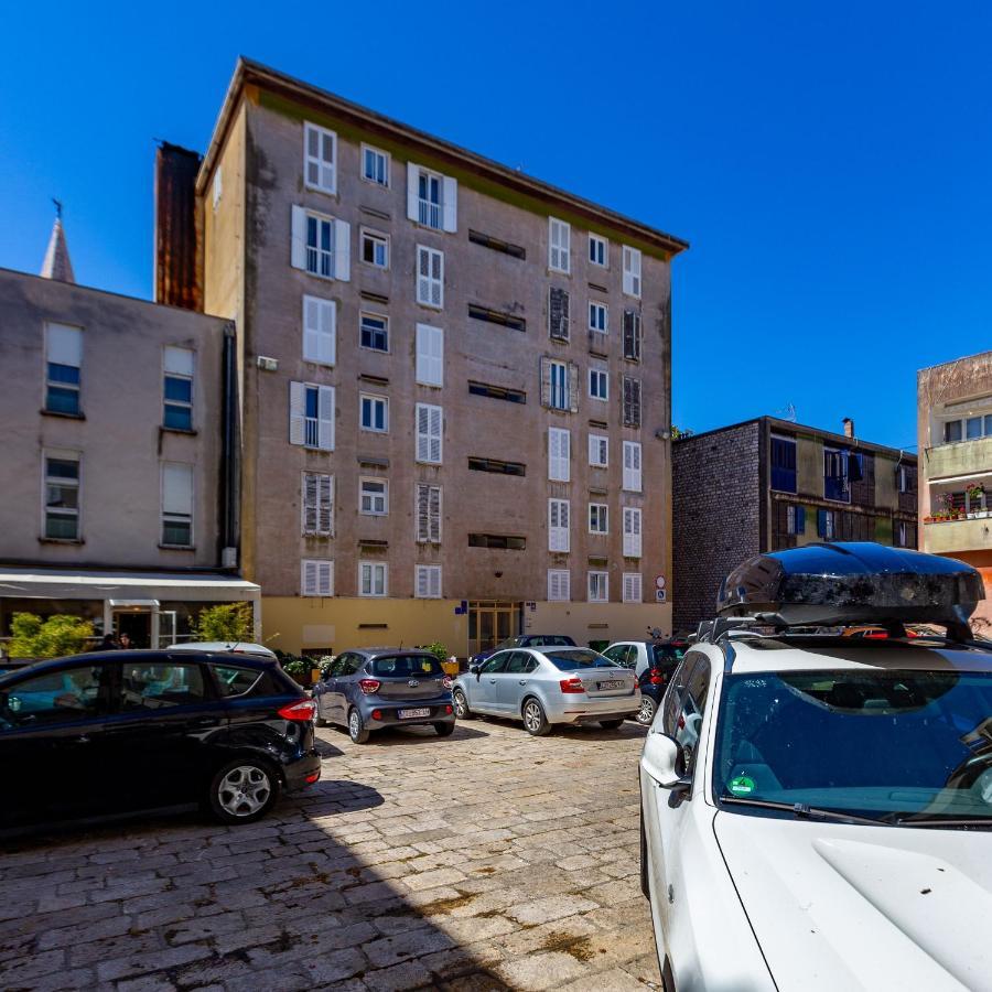 זאדאר Bobo Central 2Br Apartment מראה חיצוני תמונה